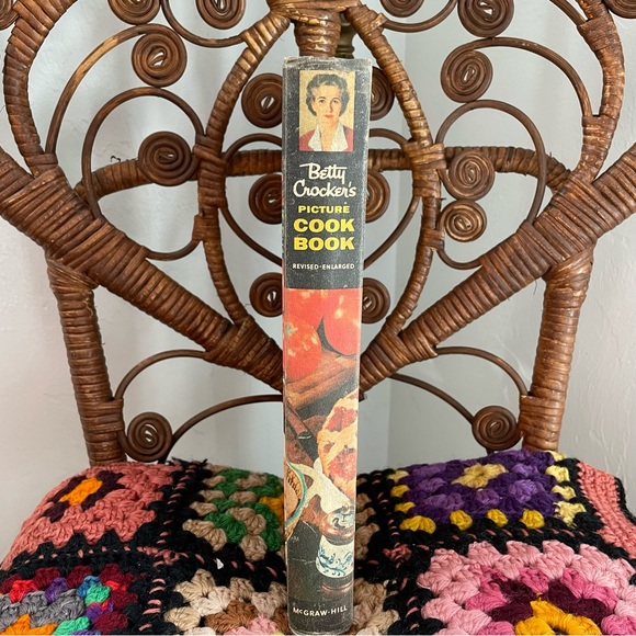 Betty Crocker’s Picture Cook Book Second Edition First Printing Hardcover 1956 - Picture 2 of 6